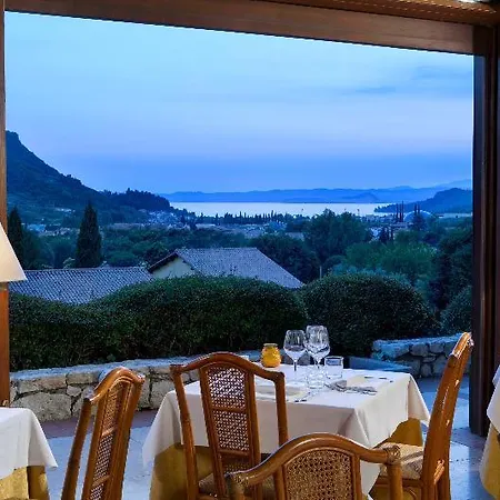 Hotel Poiano Garda 4*
