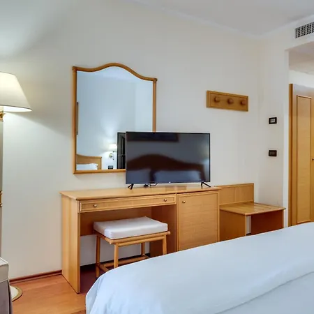Poiano Garda 4*