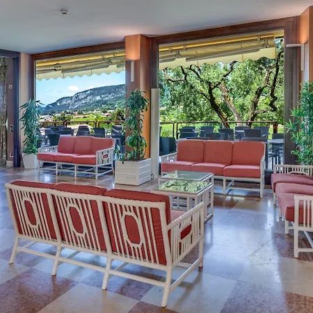 Hotel Poiano Garda Costermano