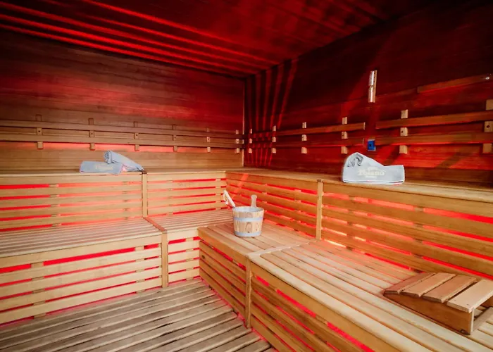 Отель Poiano Garda Костермано