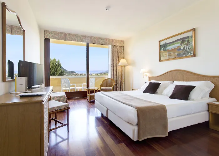 Отель Poiano Garda 4*